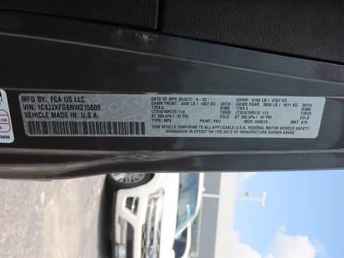 Used 2022 Jeep Wrangler Unlimited Rubicon w/ Xtreme Recon 35" Tire Package AWD/4WD image 31