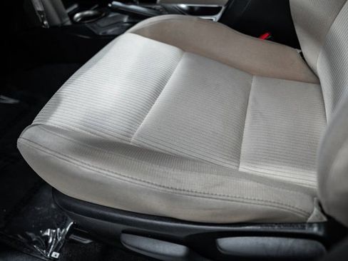 Used 2015 Toyota RAV4 XLE image 31