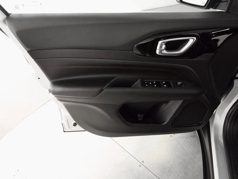 Certified 2024 Jeep Compass Trailhawk image 17