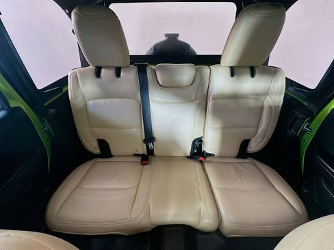 Used 2019 Jeep Wrangler Unlimited Sport S image 13