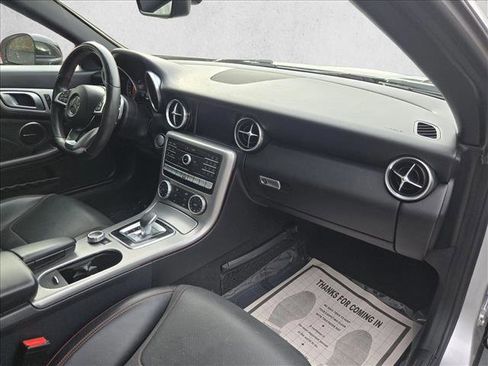 Used 2017 Mercedes-Benz SLC 43 AMG image 13