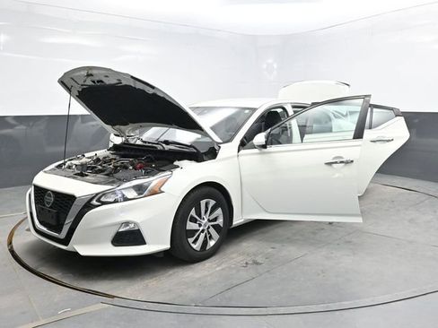 Used 2021 Nissan Altima 2.5 S FWD image 43