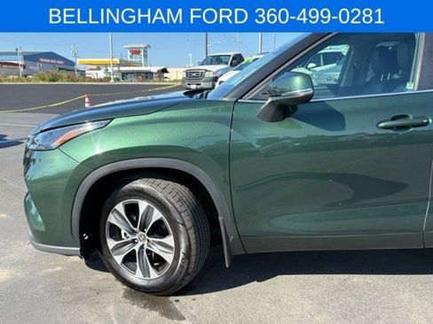 Used 2024 Toyota Highlander XLE image 10