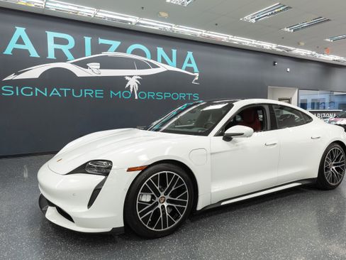 Used 2020 Porsche Taycan Turbo AWD/4WD image 1