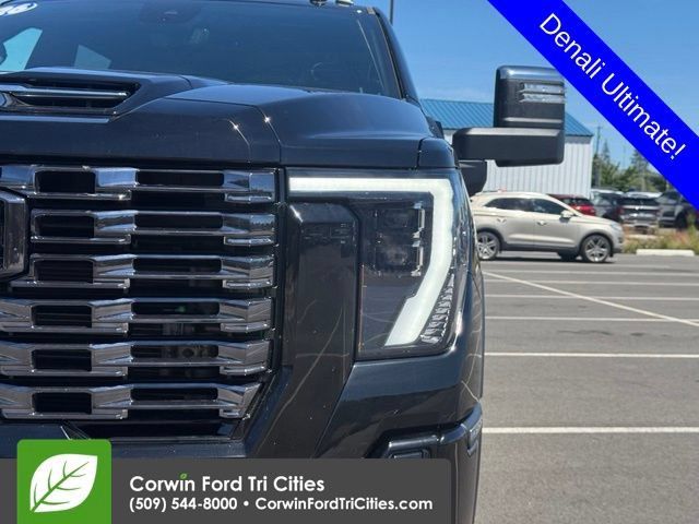 Used 2026 GMC Sierra 3500 Denali Ultimate w/ LPO, GMC Protection Package AWD/4WD image 7
