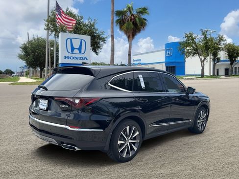 Used 2025 Acura MDX w/ Technology Package FWD image 5