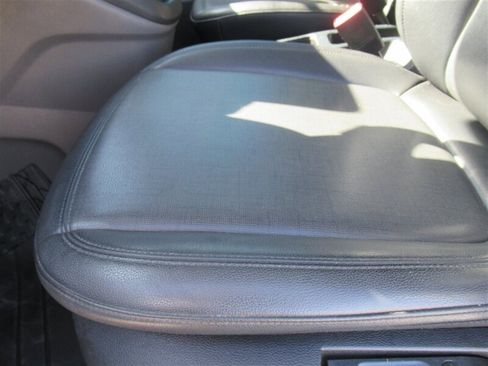 Used 2019 Ford Transit Connect XL image 26