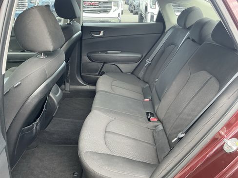Used 2017 Kia Optima LX w/ Driver Convenience Package FWD image 10