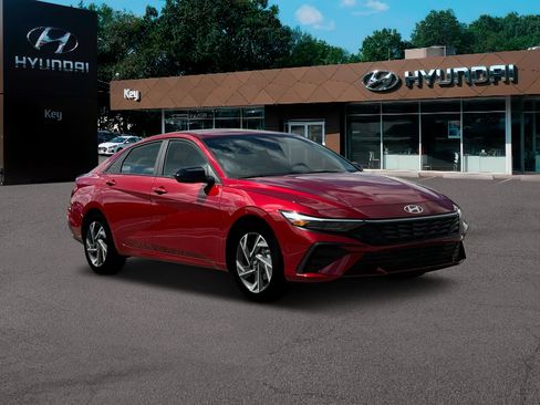 New 2025 Hyundai Elantra Sport image 11