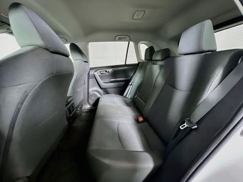 Used 2023 Toyota RAV4 LE AWD/4WD image 20