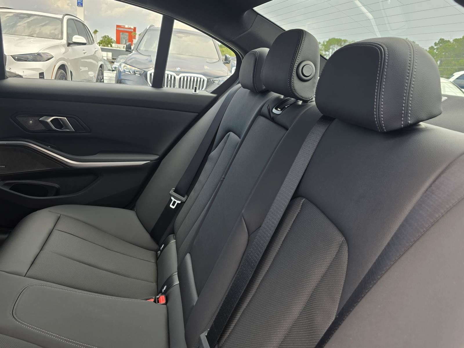 New 2026 BMW 330i Sedan w/ M Sport Package RWD image 12