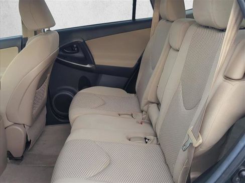 Used 2012 Toyota RAV4 FWD w/ Upgrade Value Pkg image 16