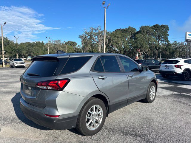 Used 2024 Chevrolet Equinox LS w/ LS Convenience Package FWD image 5