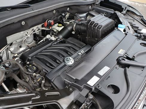 Used 2020 Volkswagen Atlas Cross Sport SEL Premium R-Line image 53