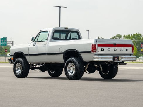 Used 1991 Dodge D/W Truck 350 image 28