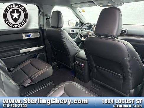 Used 2023 Ford Explorer Limited image 15