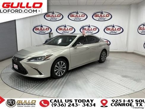 Used 2022 Lexus ES 350 w/ Premium Package FWD image 4