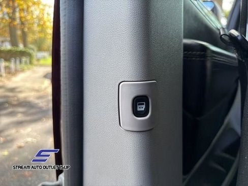 Used 2019 Dodge Grand Caravan SXT image 36