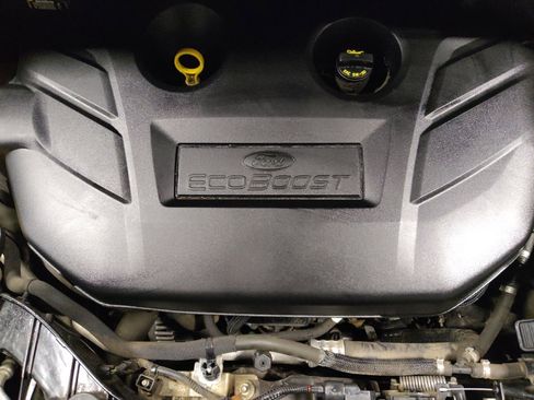 Used 2019 Ford Escape Titanium image 30