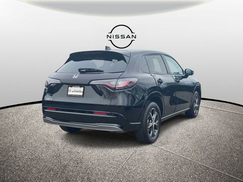 Used 2024 Honda HR-V EX-L image 5