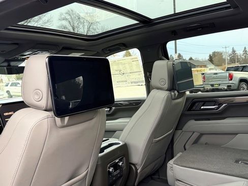 New 2026 GMC Yukon XL Elevation w/ Elevation Premium Package image 9