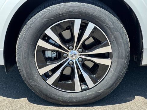 Used 2023 Volvo XC60 B5 Core w/ Protection Package Premier FWD image 41