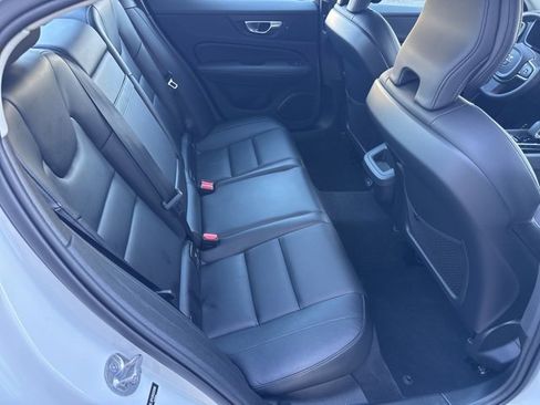 Certified 2024 Volvo S60 B5 Core image 12