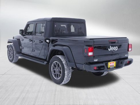 Used 2022 Jeep Gladiator Overland w/ Cold Weather Group image 5