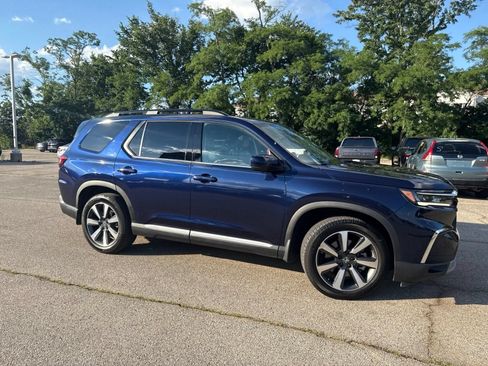 Used 2023 Honda Pilot Elite image 25