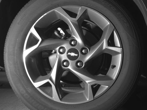 Used 2025 Chevrolet Trax LT w/ LT Convenience Package image 12