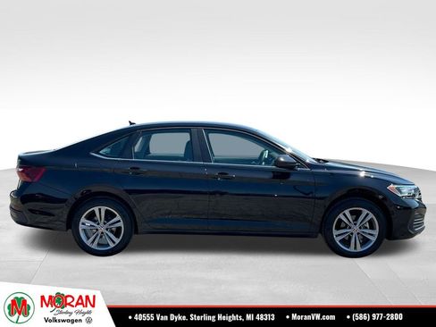 Certified 2023 Volkswagen Jetta SE FWD image 6