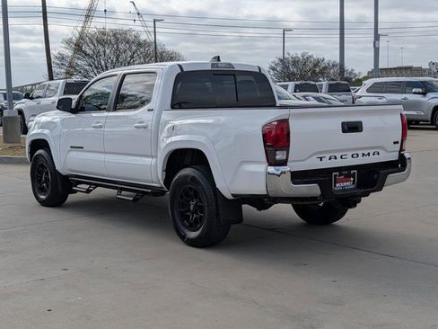 Used 2022 Toyota Tacoma SR5 image 9