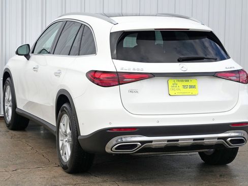 Used 2025 Mercedes-Benz GLC 300 4MATIC image 54