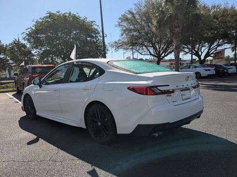 Certified 2025 Toyota Camry SE FWD image 7