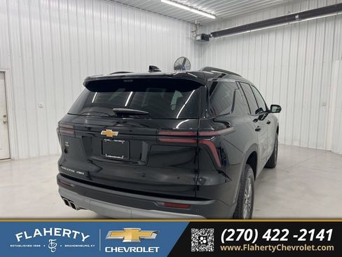New 2026 Chevrolet Traverse LT w/ Enhanced Driving Package image 3