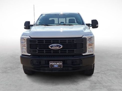 Used 2025 Ford F250 XL w/ XL Off-Road Package AWD/4WD image 3