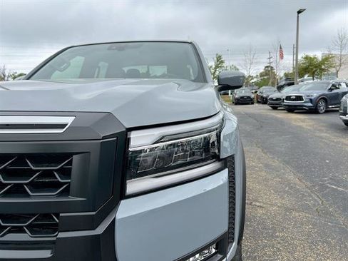 New 2025 Nissan Frontier PRO-4X image 30