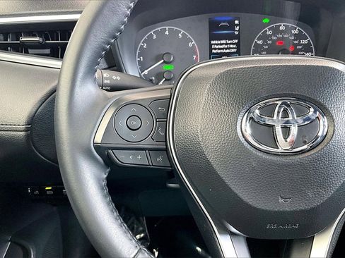 Certified 2025 Toyota Corolla Cross AWD Hybrid image 11