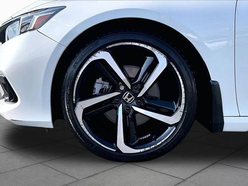 Used 2022 Honda Accord Sport image 11