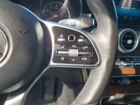 Used 2020 Mercedes-Benz GLC 300 4MATIC image 23