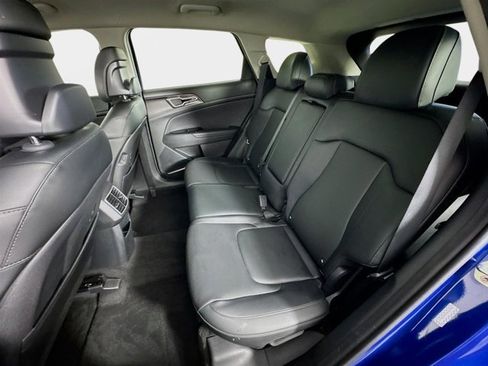 Used 2023 Kia Sportage EX FWD image 23