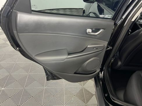 Used 2022 Hyundai Kona Limited w/ Cargo Package image 28