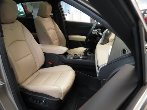 Used 2024 Cadillac XT4 Premium Luxury w/ Cold Weather Package AWD/4WD image 36