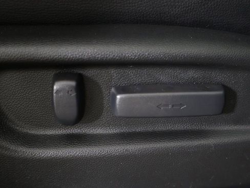 Used 2022 Honda Pilot Black Edition image 39