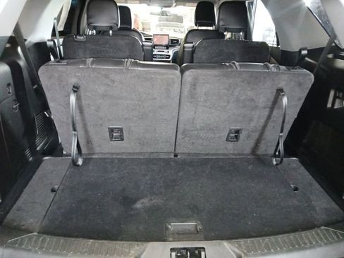 Certified 2023 Ford Explorer XLT w/ Equipment Group 202A AWD/4WD image 41