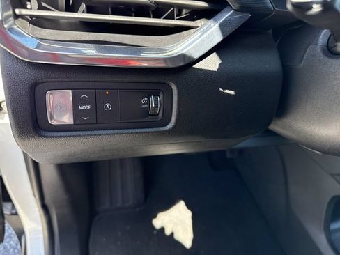 Used 2025 GMC Acadia Elevation FWD image 39