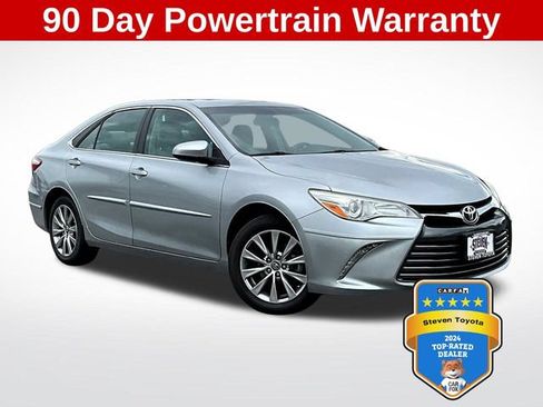 Used 2017 Toyota Camry XLE FWD image 1