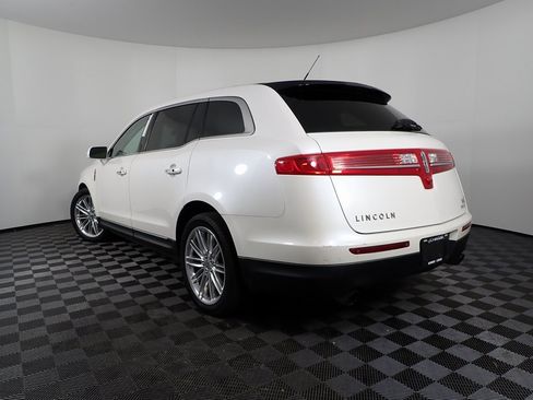 Used 2019 Lincoln MKT Standard image 11