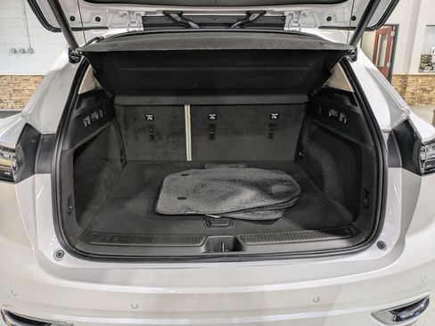 Used 2023 Buick Envision Avenir AWD/4WD image 24