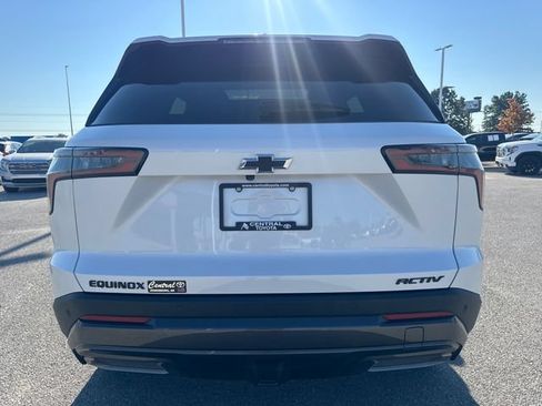Used 2025 Chevrolet Equinox ACTIV w/ Convenience Package III FWD image 5